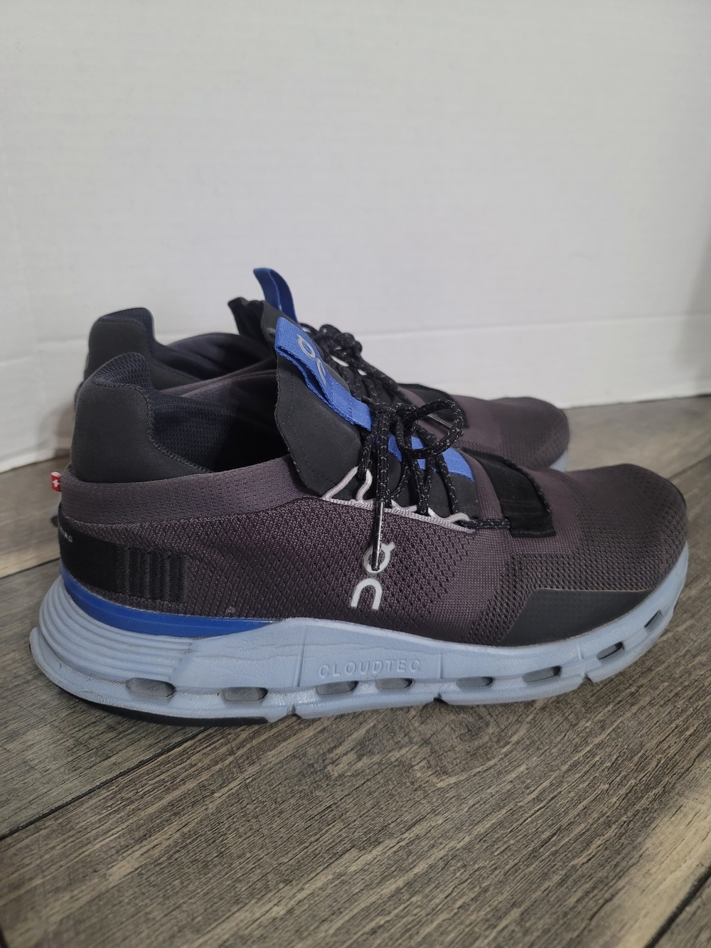 On Running Cloudnova Mens Eclipse Chambray Cloudtec Performance Sneaker Sz 9 GUC